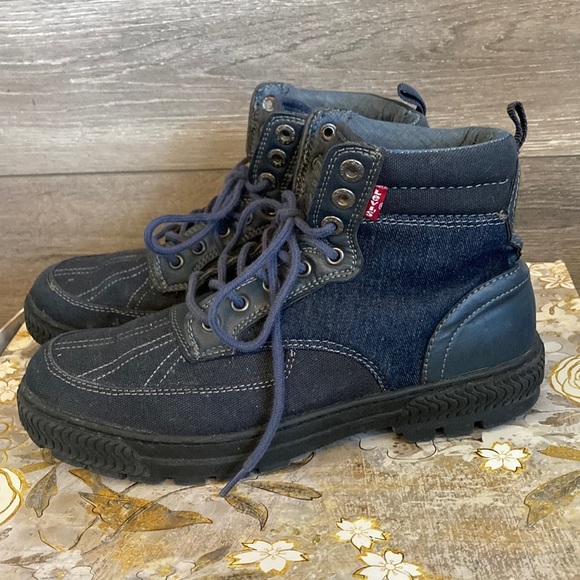 Levi's Other - Levi’s Dayton Denim Lace Up Boots